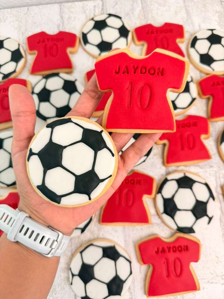 Custom decorated cookies by Eat Bake Love DFW